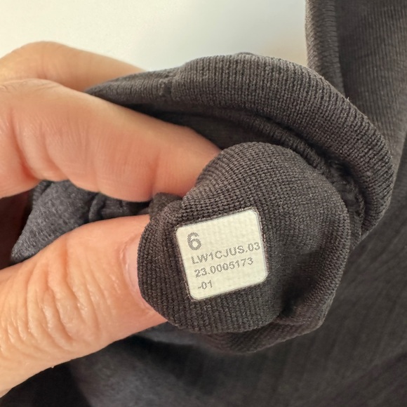 Lululemon Ebb to street crop tank - Picture 9 of 9